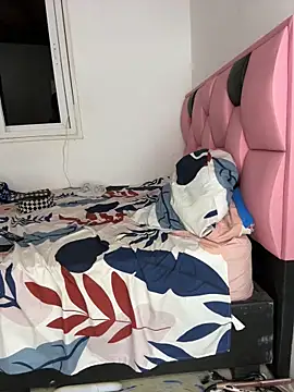 Tugatitacal online show from 12-17-25, 05:01