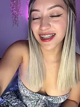 AngellaMoraa online show from 09-26-25, 04:52