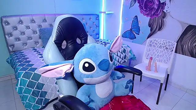 thalia mills19 online show from 09-25-25, 02:50