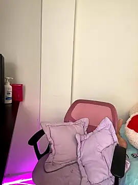 Zara Bel online show from 12-20-25, 06:11