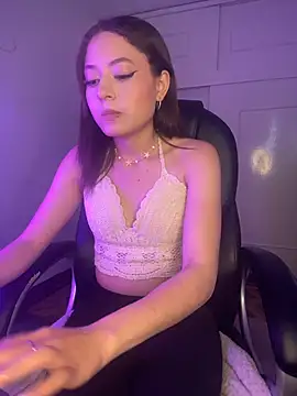 PrettyAmber online show from 06-16-26, 09:04