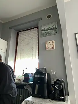 Axl hot online show from 02-19-26, 12:13