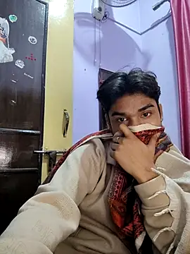 Snapshot of Drakyguy chatting on 11-25-25, 04:46 Drakyguy online show from 11-25-25, 04:46