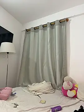 dulceangel   online show from 07-22-26, 06:15