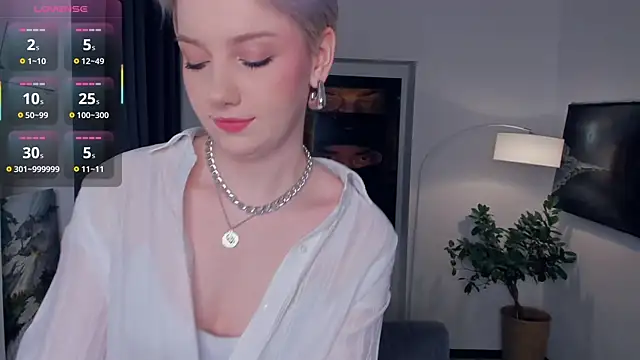 OdelynaAsp online show from 10-30-25, 12:03