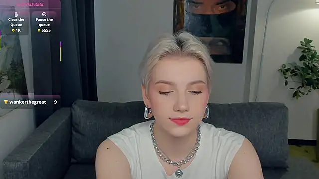 OdelynaAsp online show from 10-18-25, 11:23