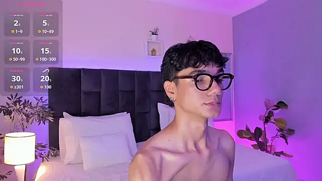 Phillicious   online show from 11-08-25, 10:13