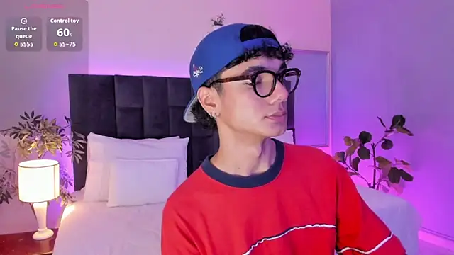 Phillicious   online show from 11-14-25, 09:40