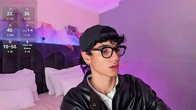 Phillicious   online show from 10-21-25, 11:26