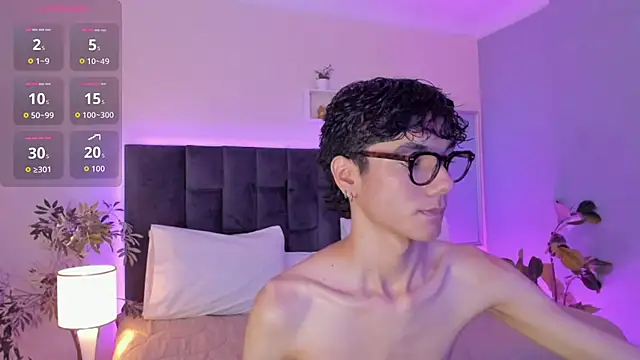 Phillicious   online show from 12-02-25, 09:49