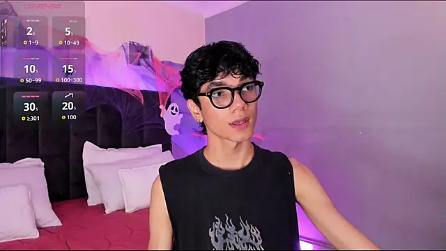 Phillicious   online show from 10-15-25, 10:07