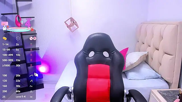 KRISTINPITERS online show from 10-07-25, 07:59