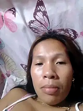 Snapshot of HotNaughtyGirl23 chatting on 09-11-25, 09:20 HotNaughtyGirl23 online show from 09-11-25, 09:20