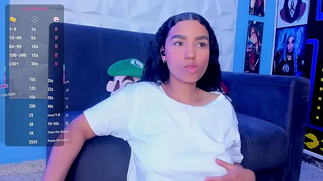 KhateAndersson online show from 11-14-25, 07:06