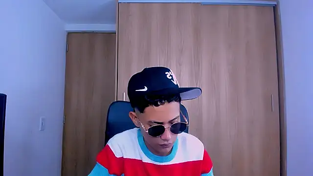 Toy boy777 online show from 02-19-26, 09:23