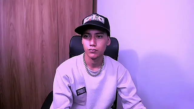 Toy boy777 online show from 02-10-26, 05:50