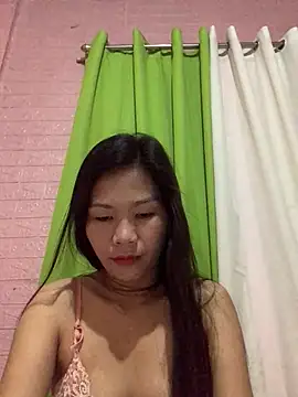 Snapshot of Cleo17 chatting on 05-05-26, 01:47 Cleo17 online show from 05-05-26, 01:47