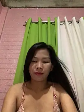 Snapshot of Cleo17 chatting on 05-11-26, 02:07 Cleo17 online show from 05-11-26, 02:07