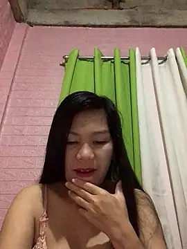 Snapshot of Cleo17 chatting on 07-19-26, 04:15 Cleo17 online show from 07-19-26, 04:15