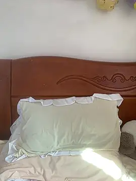 Snapshot of sisi-maiden chatting on 05-12-26, 08:43 sisi-maiden online show from 05-12-26, 08:43