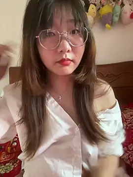 Snapshot of sisi-maiden chatting on 06-16-26, 05:40 sisi-maiden online show from 06-16-26, 05:40