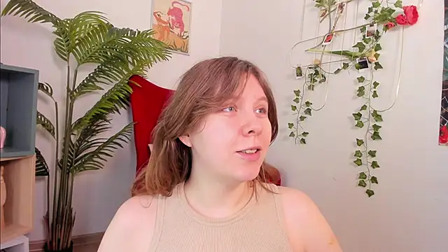 Snapshot of Sense_Of_Rosemary chatting on 05-15-26, 05:38 Sense Of Rosemary online show from 05-15-26, 05:38
