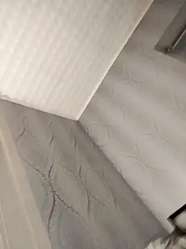 Dawidwi493  online show from 10-03-25, 12:03