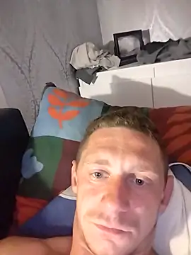 Dawidwi493  online show from 09-19-25, 05:06