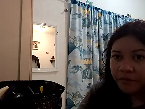 Snapshot of Kitty_WetXxX chatting on 11-11-25, 02:17 Kitty WetXxX online show from 11-11-25, 02:17