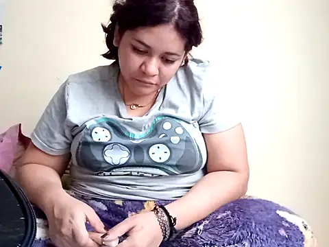 Kitty WetXxX online show from 09-13-25, 10:10