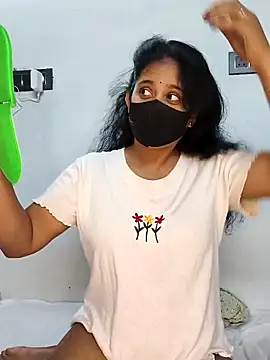 Snapshot of Your-Vedika chatting on 10-05-25, 05:58 Your-Vedika online show from 10-05-25, 05:58