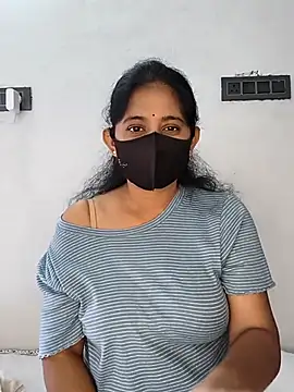 Snapshot of Your-Vedika chatting on 10-15-25, 08:00 Your-Vedika online show from 10-15-25, 08:00