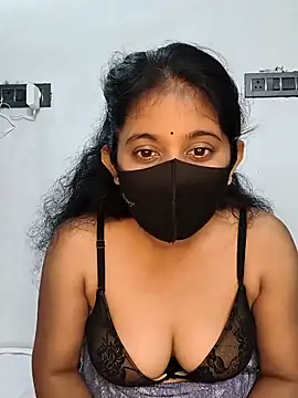 Snapshot of Your-Vedika chatting on 10-08-25, 06:30 Your-Vedika online show from 10-08-25, 06:30