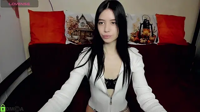 SelinLi online show from 12-04-25, 10:14