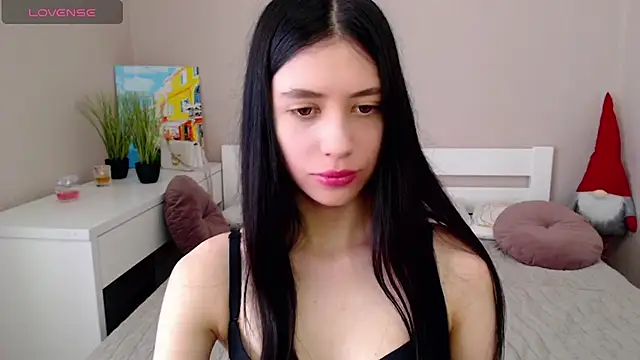 Snapshot of SelinLi chatting on 06-20-26, 08:41 SelinLi online show from 06-20-26, 08:41