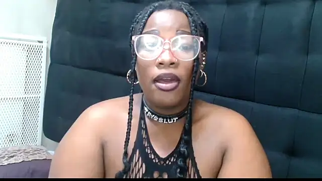 CurvyCocoxxx online show from 02-05-26, 08:32