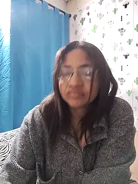 Snapshot of Avannay chatting on 10-16-25, 12:30 Avannay online show from 10-16-25, 12:30