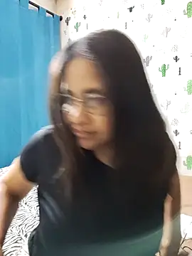 Snapshot of Avannay chatting on 10-02-25, 11:52 Avannay online show from 10-02-25, 11:52