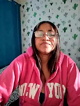 Snapshot of Avannay chatting on 09-10-25, 08:52 Avannay online show from 09-10-25, 08:52
