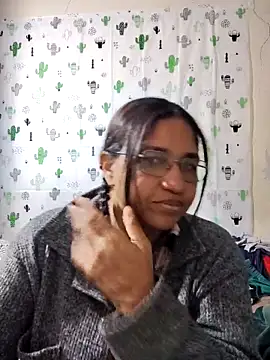 Snapshot of Avannay chatting on 09-14-25, 12:33 Avannay online show from 09-14-25, 12:33