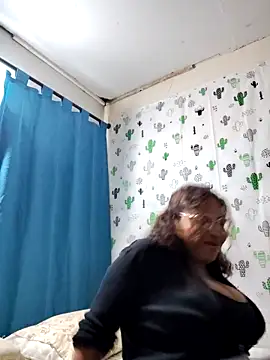 Snapshot of Avannay chatting on 04-24-26, 12:45 Avannay online show from 04-24-26, 12:45