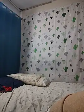 Snapshot of Avannay chatting on 06-06-26, 02:06 Avannay online show from 06-06-26, 02:06