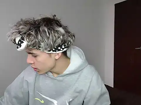 john vichenso online show from 10-21-25, 09:14