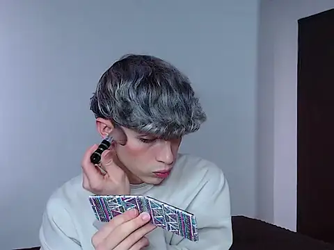 john vichenso online show from 10-17-25, 08:32