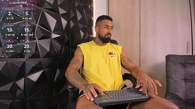 OstinDaniels online show from 10-07-25, 10:33