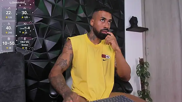 OstinDaniels online show from 10-28-25, 09:03