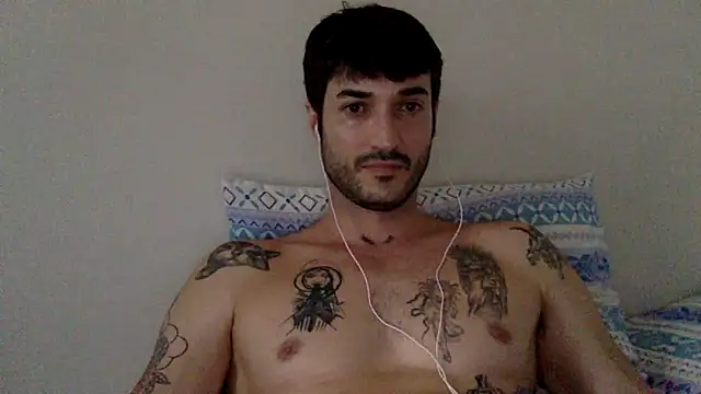 Snapshot of Fubinha chatting on 03-12-26, 08:24 Fubinha online show from 03-12-26, 08:24