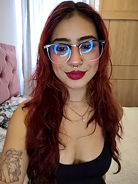 sarah lark  online show from 10-03-25, 06:42