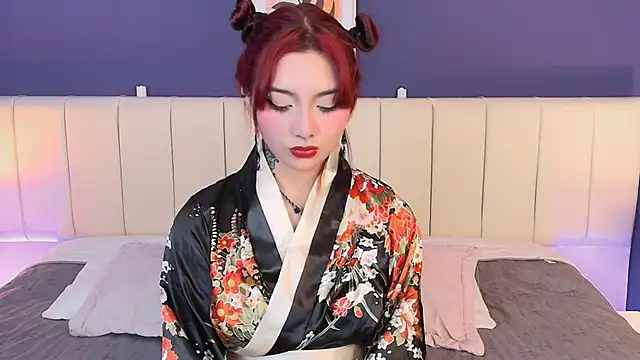 Shizuko  online show from 12-18-25, 09:18