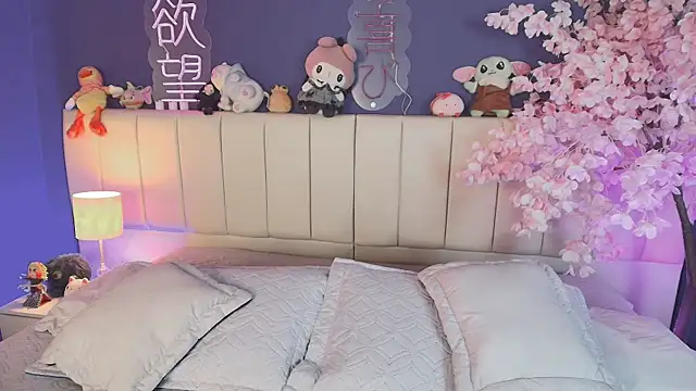 Shizuko  online show from 05-17-26, 01:33